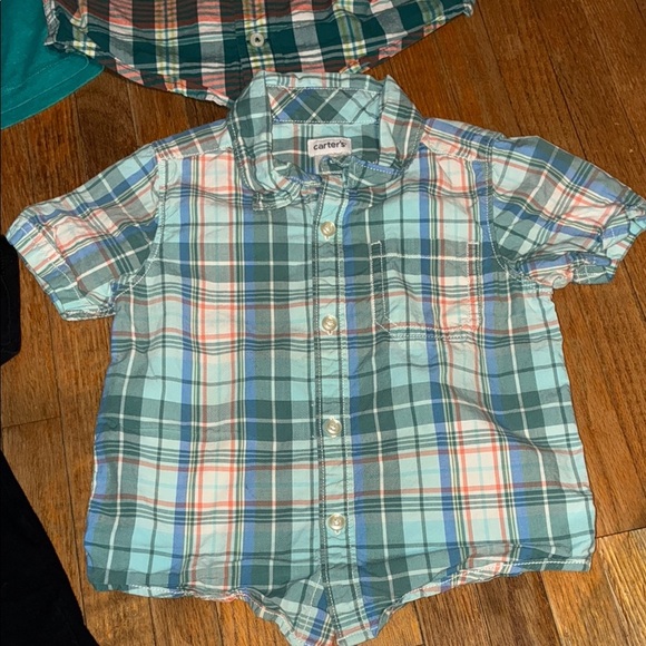 Graphic Tees and Plaid Button-Up Tees - Picture 4 of 9